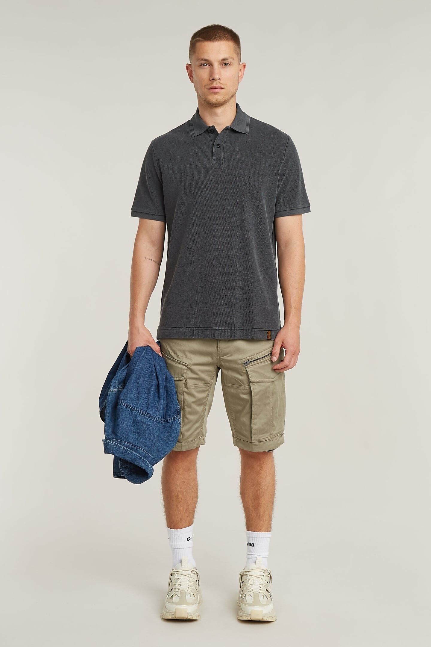 ESSENTIAL POLO RFD DK BLACK GD 1