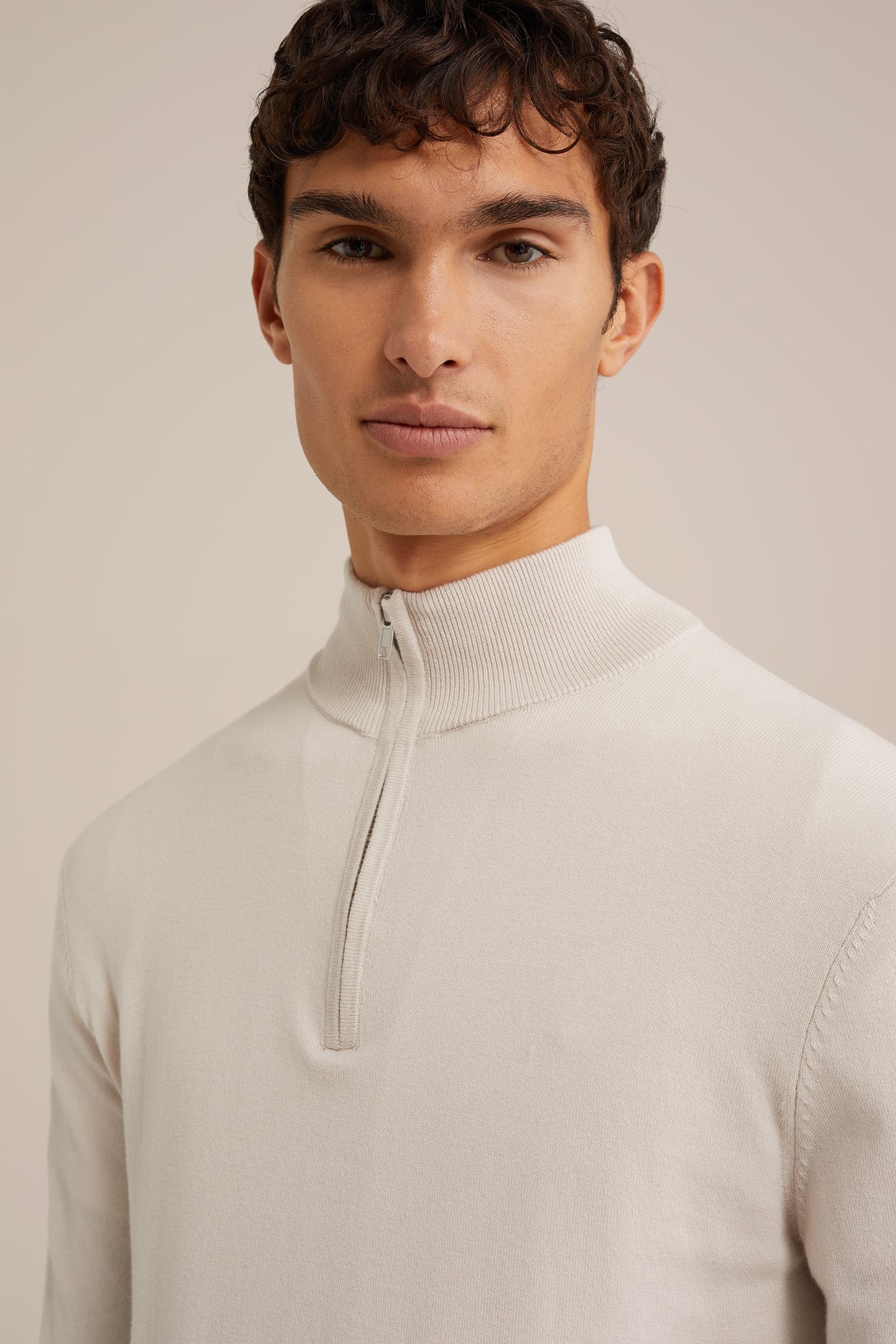 HALFWAY ZIPPER BEIGE 5