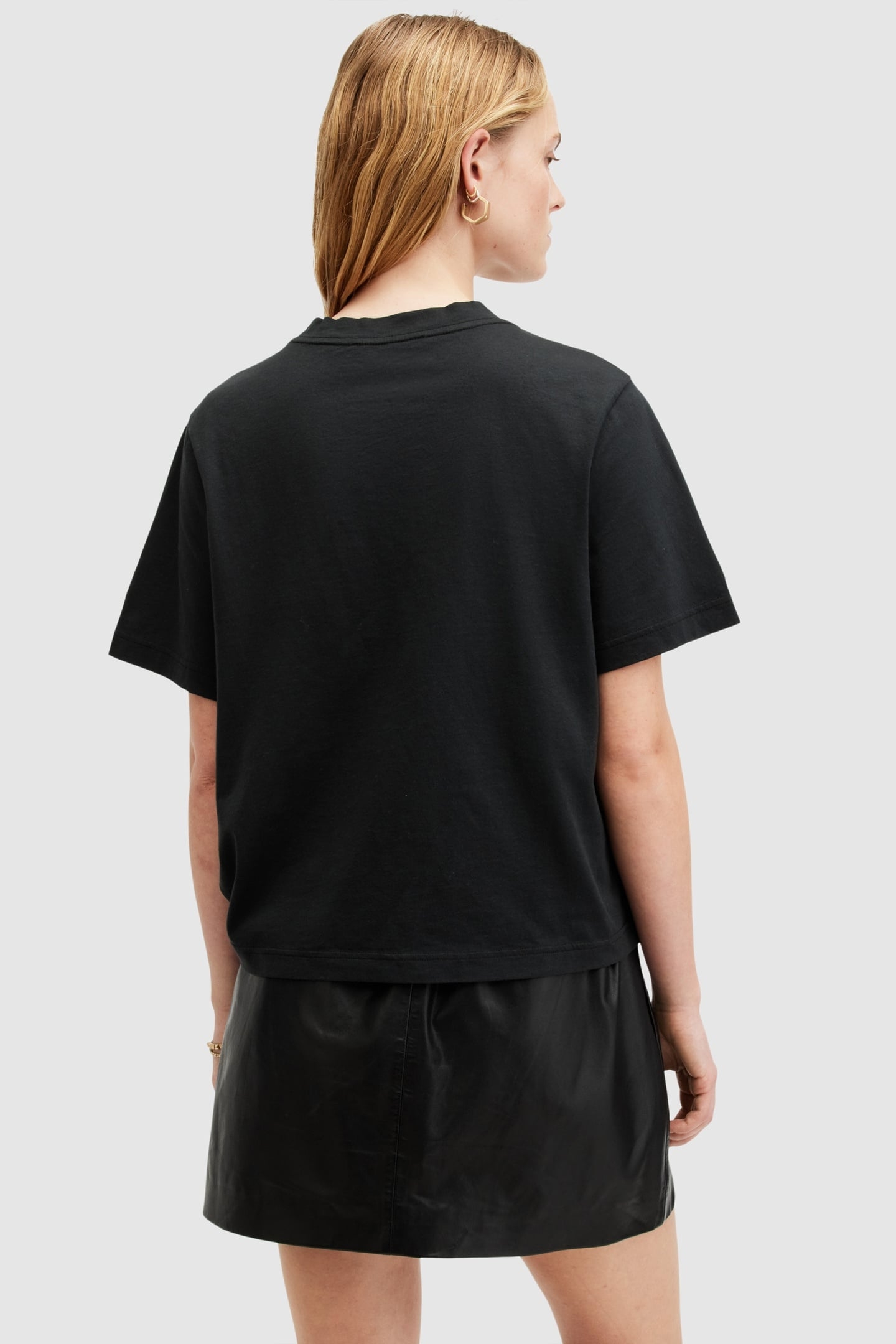 LISA BIGGY TEE BLACK 4