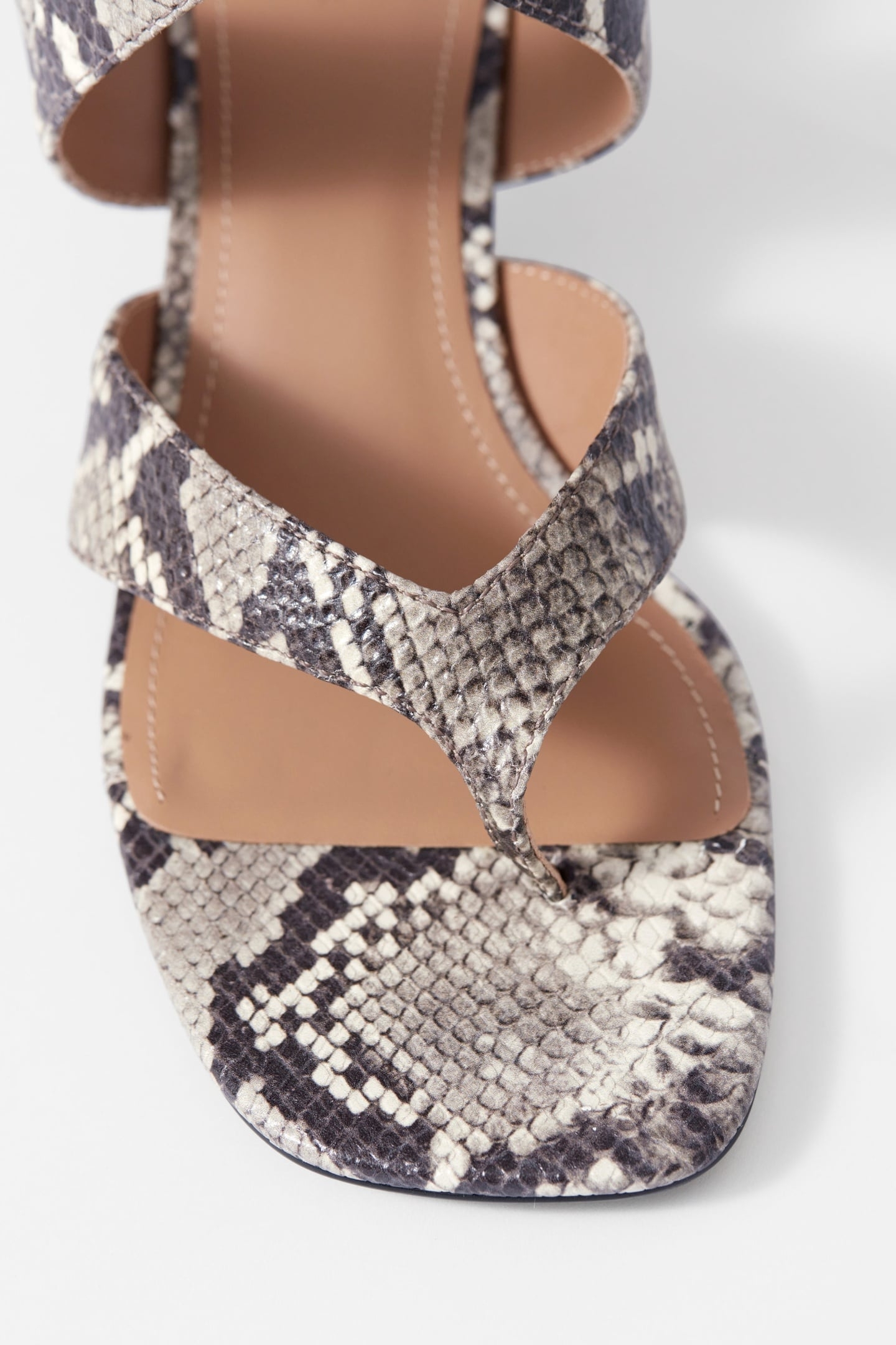 TINDRA SANDALETTE BEIGE 3