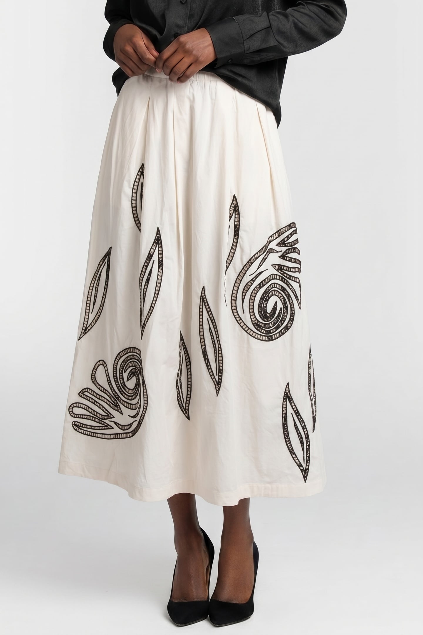 WIN EMBROIDERY WHITE 1