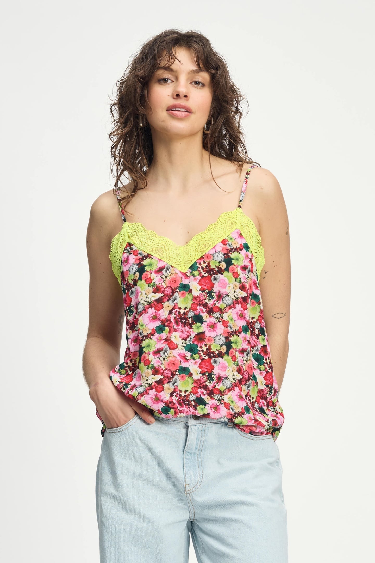 TOP - CAMI LOVE BOUQUET 1