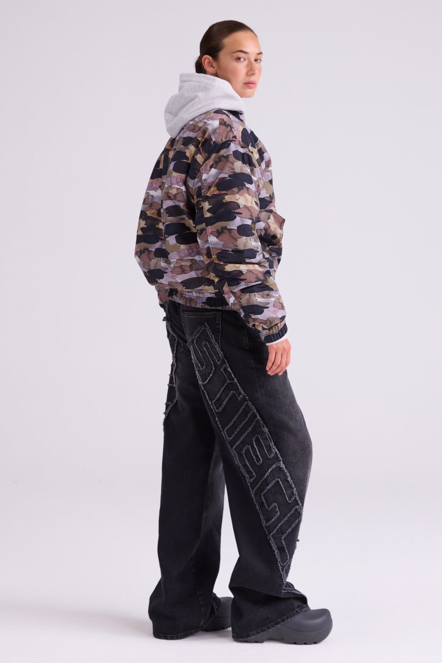 CARMELO BOMBER BROWN 6