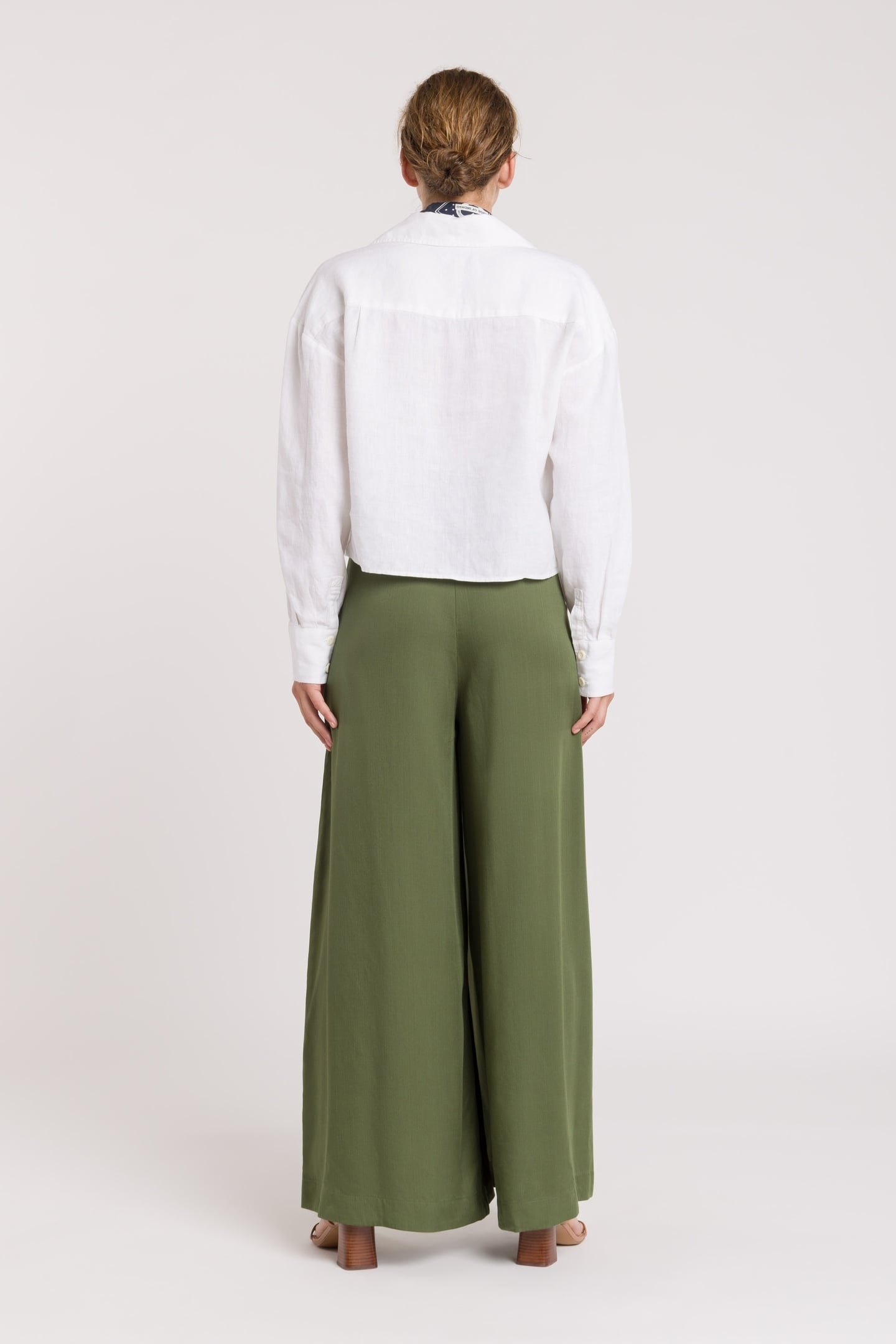 ELSA FOUR LEAF CLOVER 2