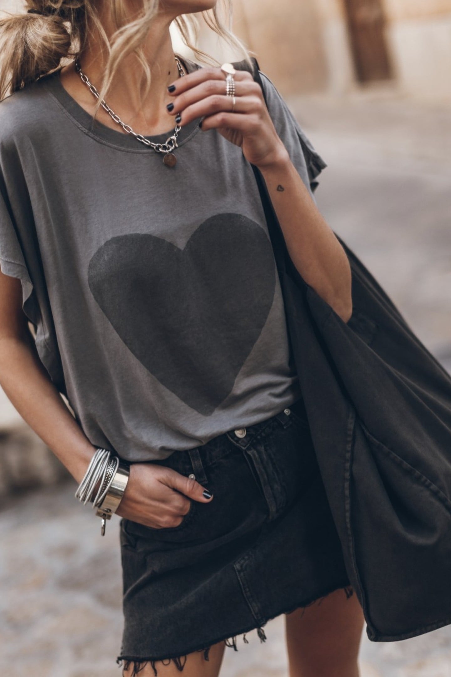 THE CHARCOAL CANVAS BAG BLACK 5