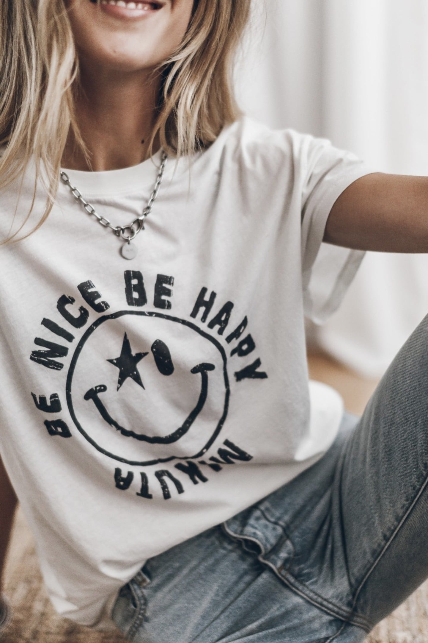 THE WHITE SMILEY BASE T-SHIRT WHITE 2