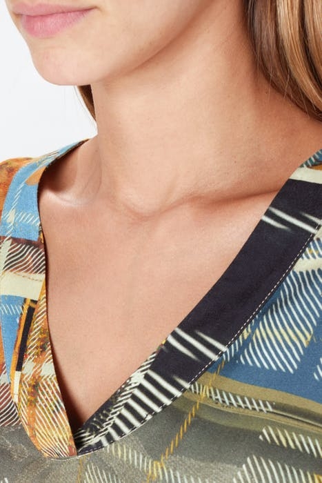 LOOSE V-NECK SHIRT MULTI W90191 4