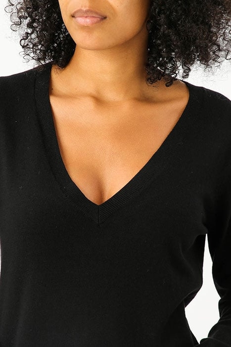 BASIC V-NECK SWEAT LS 3