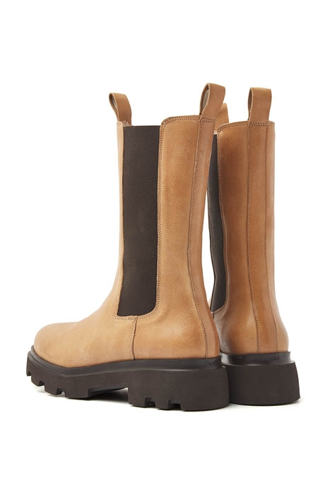 LIVIA BLAKE COGNAC 3