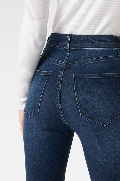 ZOE MID RISE ANKLE GRAZER JEAN DARK WASH DARK WASH 6