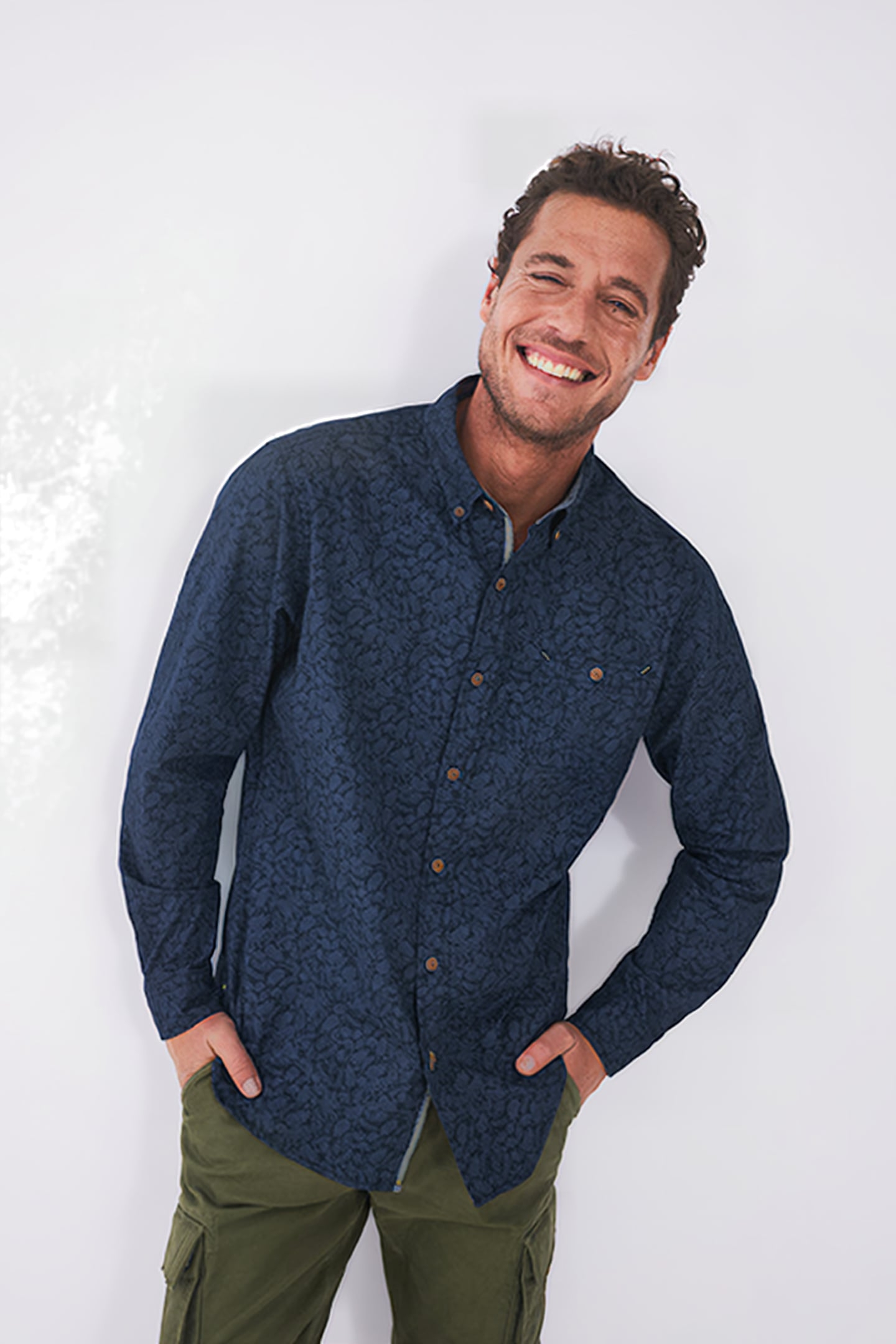 HARE PRINT SHIRT NAVY MULTI 2