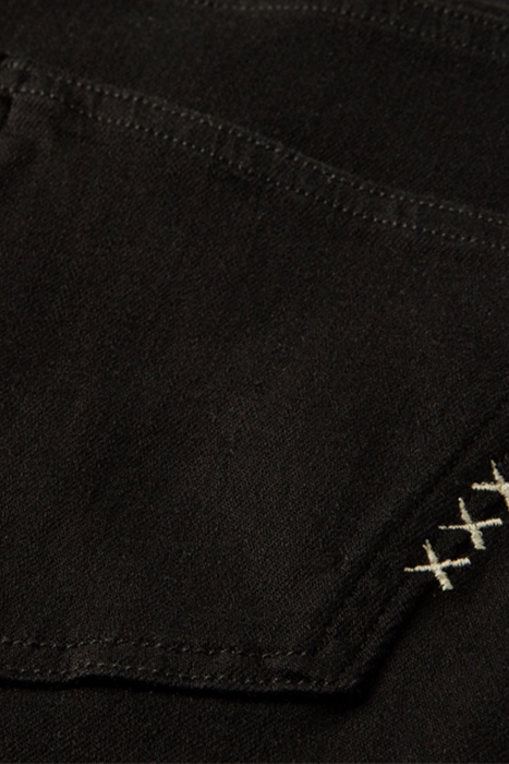 HAUT SEASONAL ESSENTIALS — STAY BLACK 3