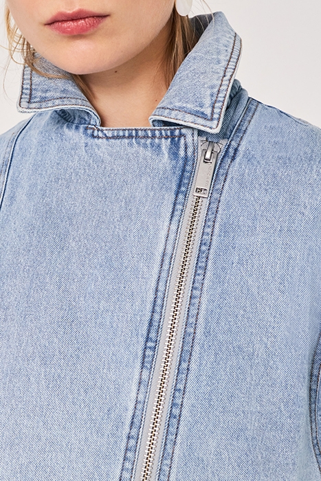 ACID WASHED DENIM JACKET WITH DETACHABLE HOOD BLUE 3