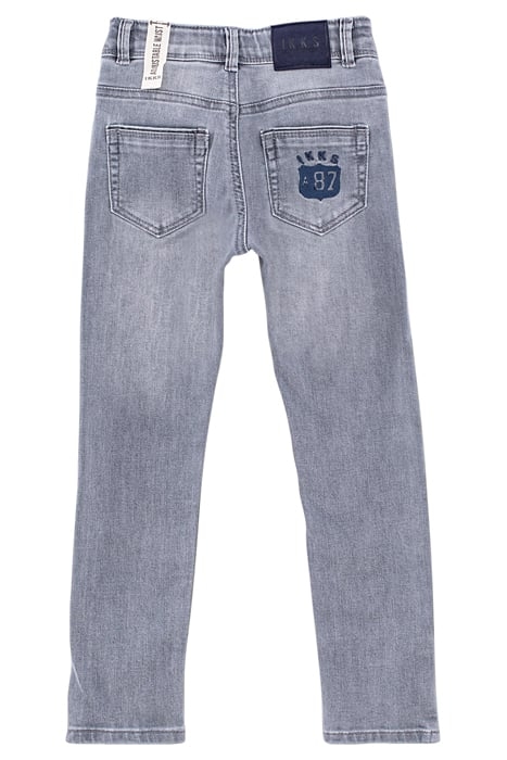 BOYS’ MEDIUM GREY RECYCLED SLIM JEANS WITH BADGES MEDIUM GRE 2