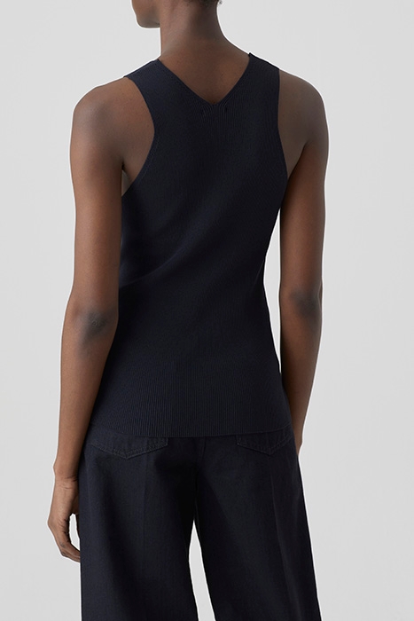 KNITTED VEST BLACK 2