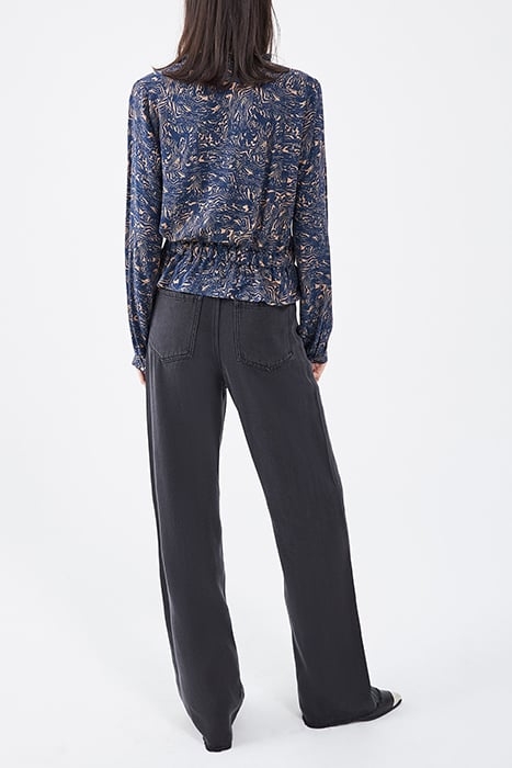 BLOUSE WITH PRETTY PRINTED RUFFLE NECKLINE 3