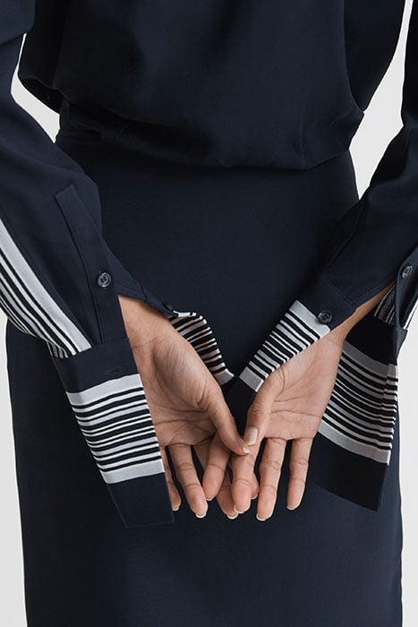 ARABELLA DRESS SHIRT NAVY 7