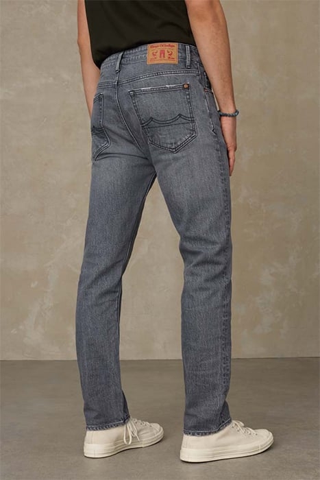 JOHN CLEAN CARSON FLINTSTONE GREY WORN 2