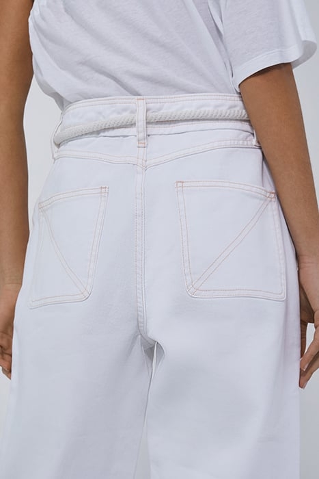 MAURE STRAIGHT IN WHITE 5