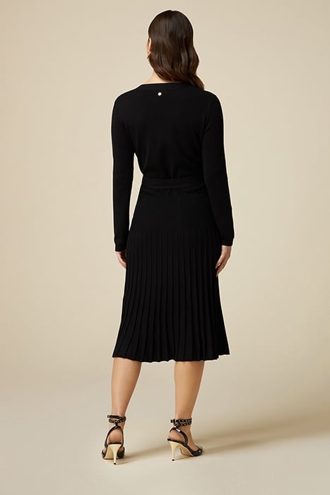 Knit dress with pleated skirt 2
