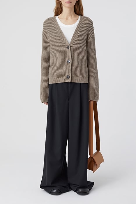 V CARDIGAN LONG SLEEVE BROWN SUGAR 3