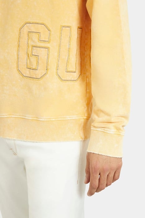 TREATED GUESS LOGO CN SWEATSHI MANGO SEED YELLOW 6