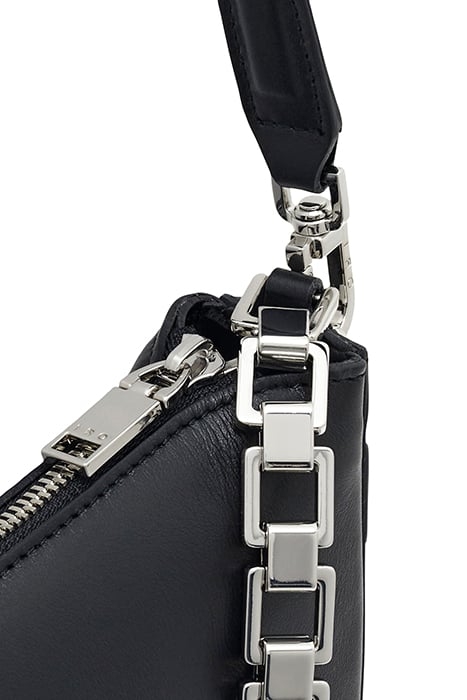 ARC CROSS BODY BAG IN XL BLACK 5