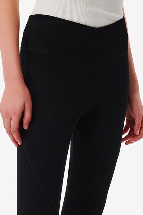 REGINA LEGGING IN BLACK 4