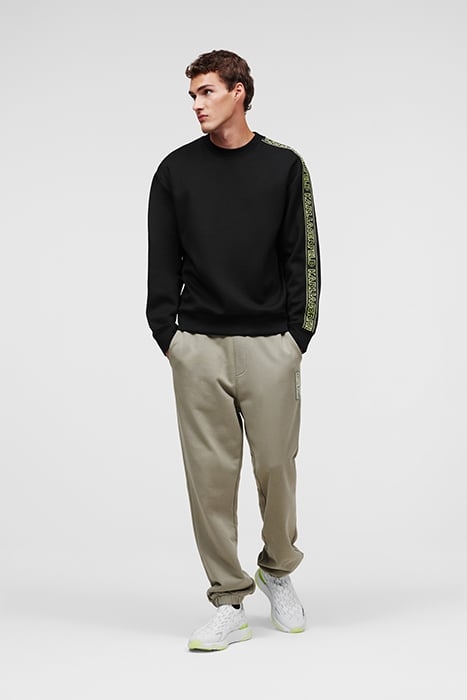 LOGO TAPE SWEATSHIRT BLACK 2