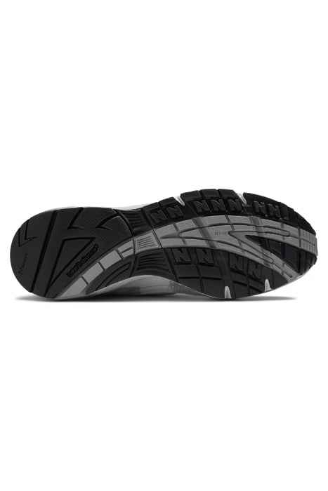 W991PRT SNEAKERS IN GREY 5