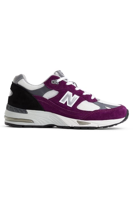 W991PUK SNEAKERS IN GRAPE JUICE 1