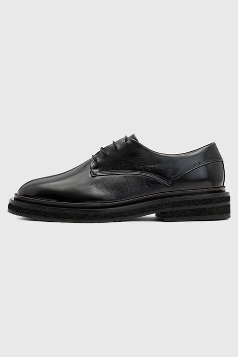 ESCHER DERBY BLACK 1