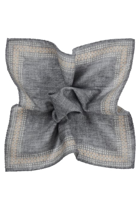 GREY FRAME POCKET SQUARE 1