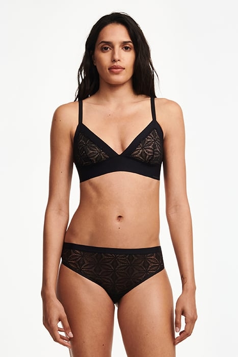 CO BRA WF TRIANGLE LACE BLACK 1