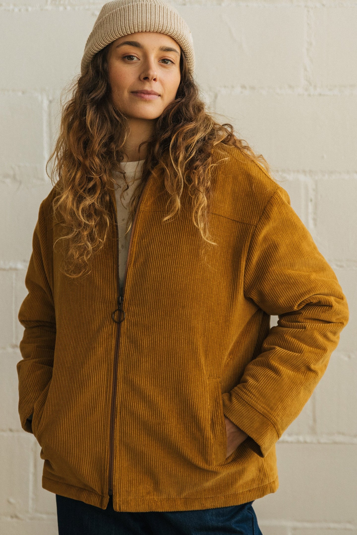 VIWA - GOLDEN BROWN 1