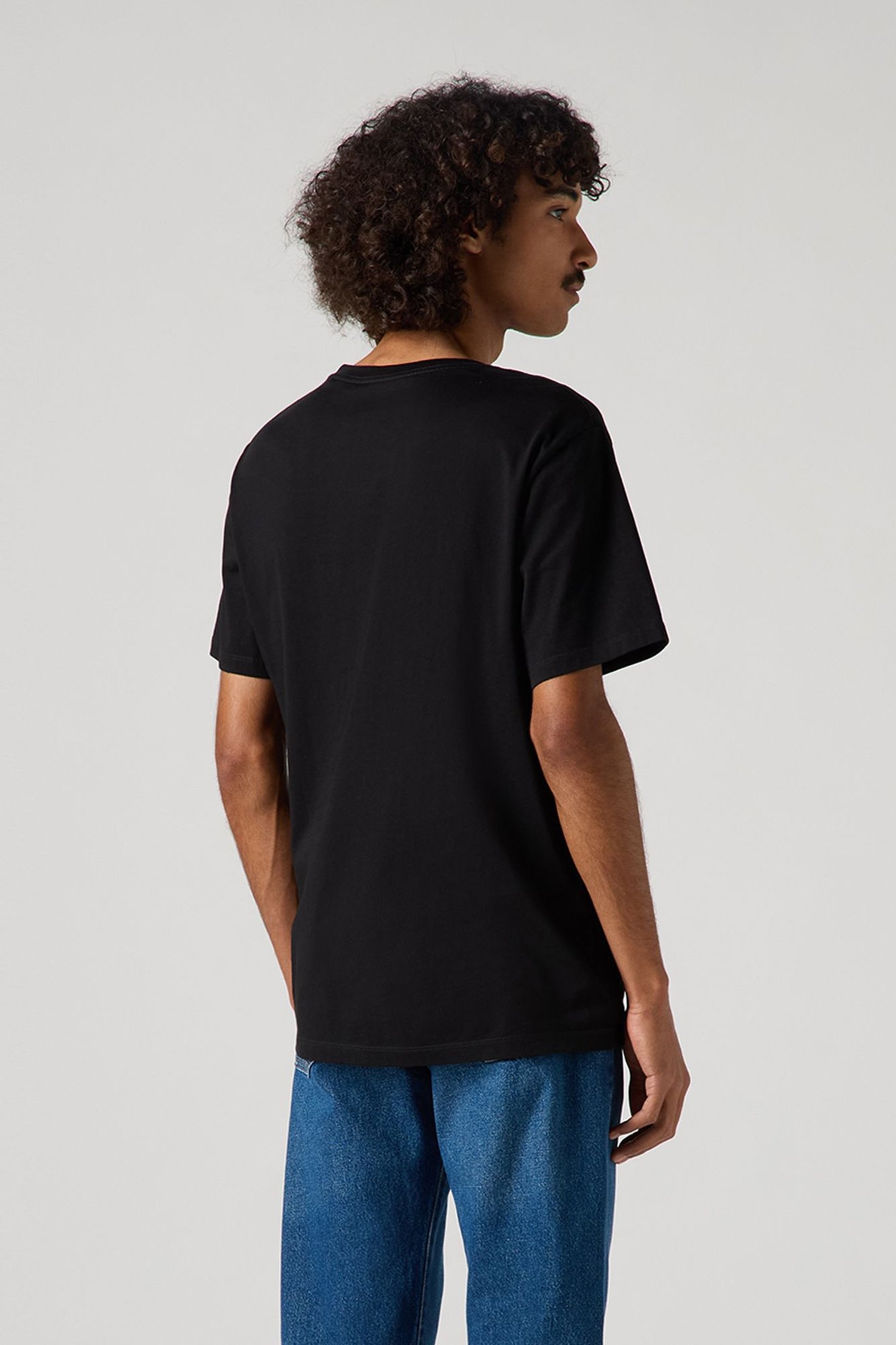 CLASSIC HOUSEMARK V-NECK TEE 2