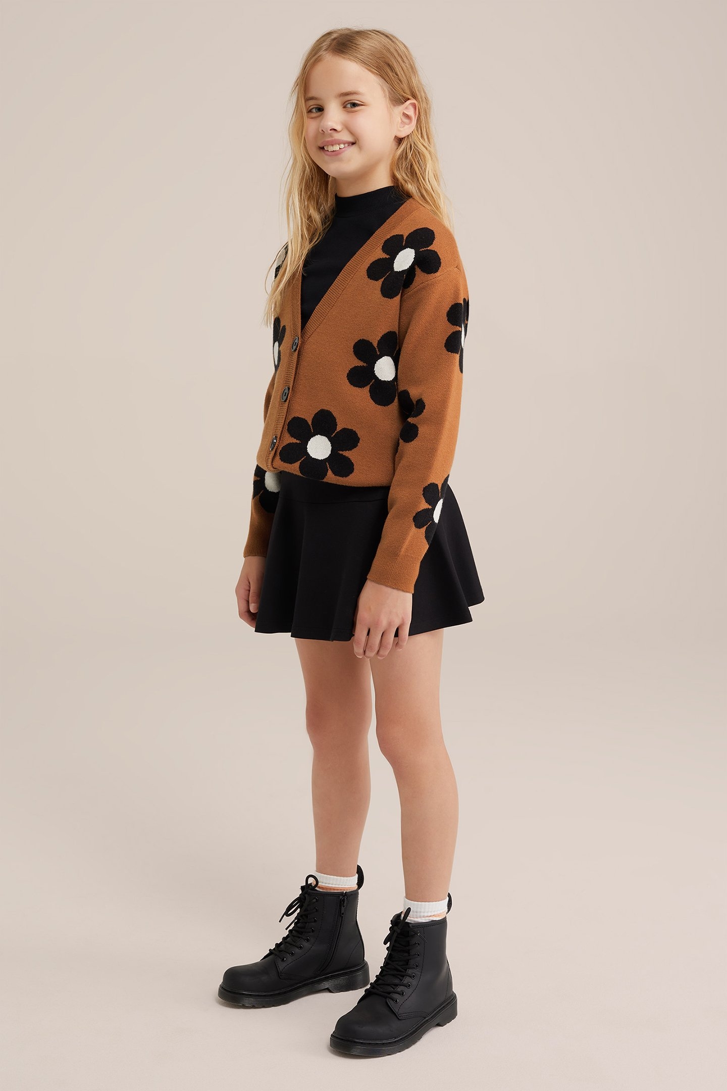 KNITTED CARDIGAN BROWN 4