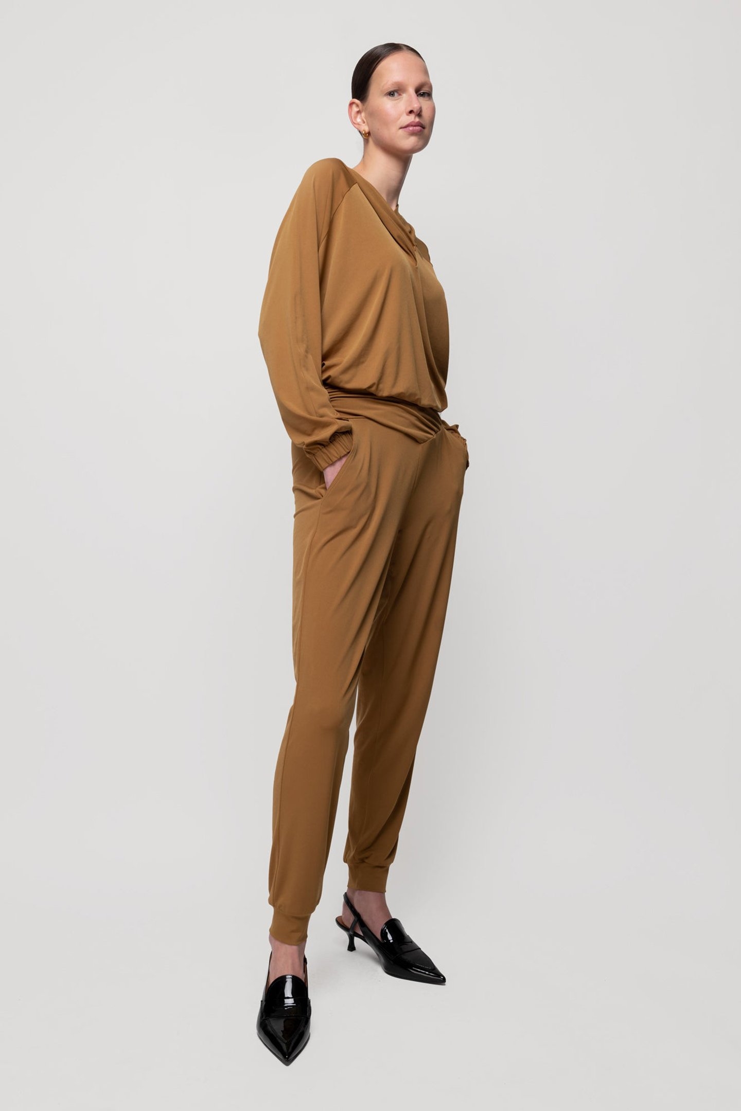 SLEEK RIPPLE PANTS BREEN 2