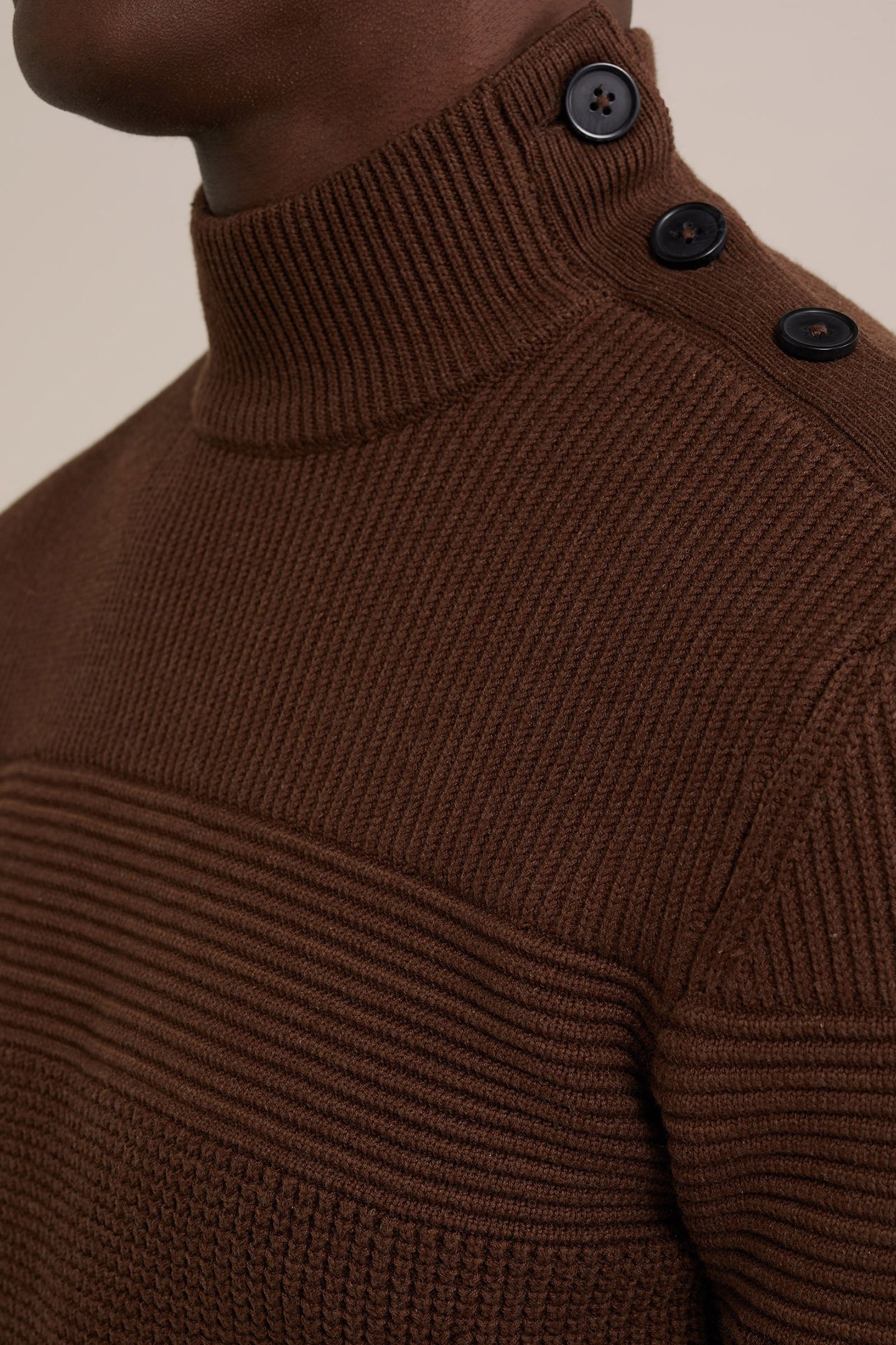 PULLOVER BROWN 6