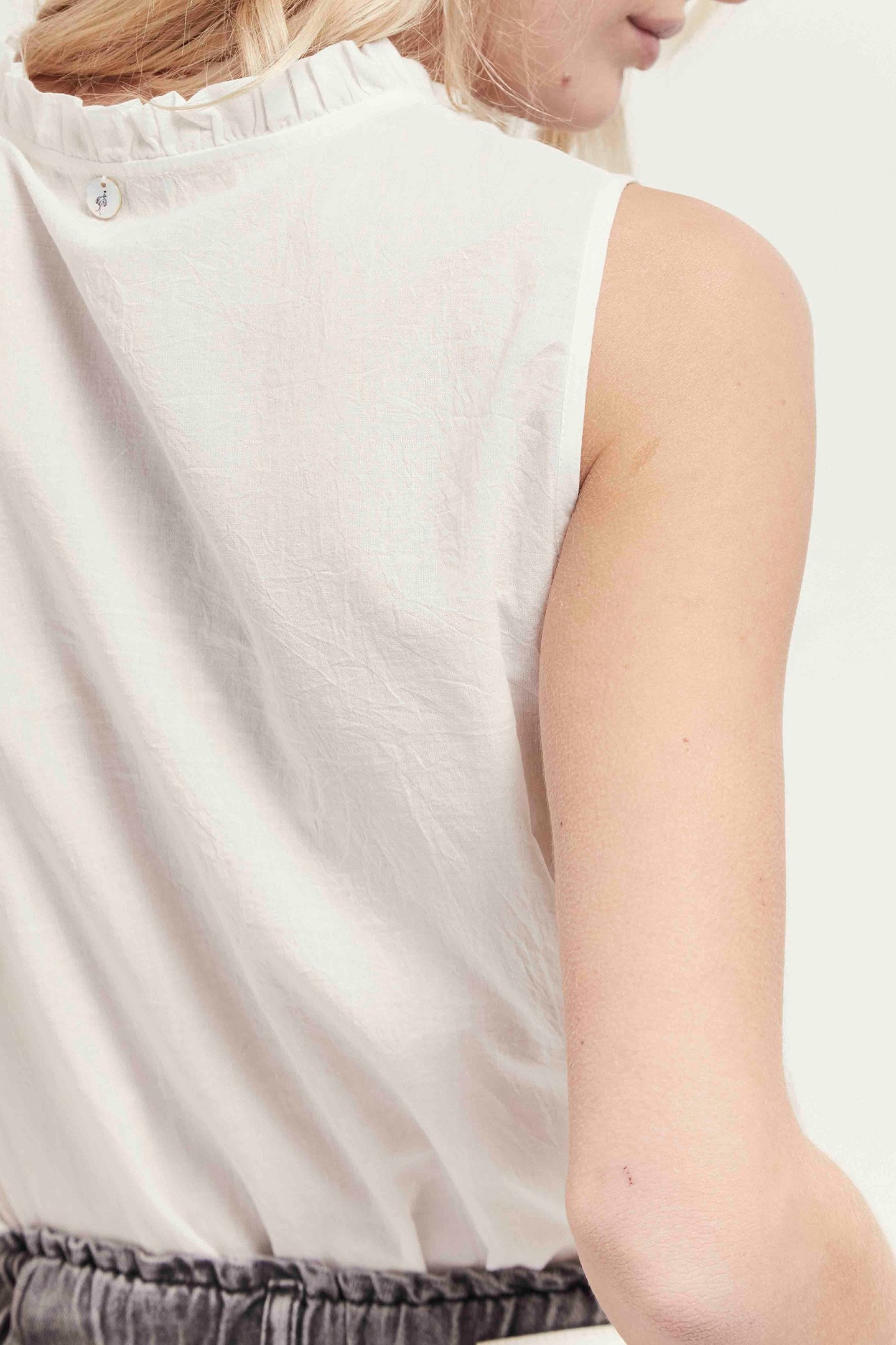 CANDIE - ECRU TOP WITH COLLAR AND EMBROIDERED TRIM OFF-WHITE 4