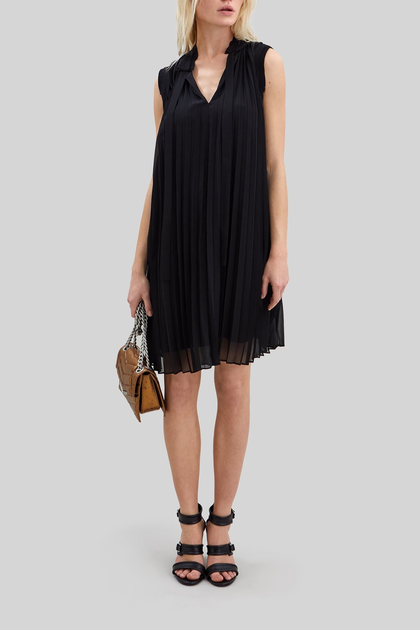PURE EDITION – BLACK PLEATED BAGGY DRESS 2