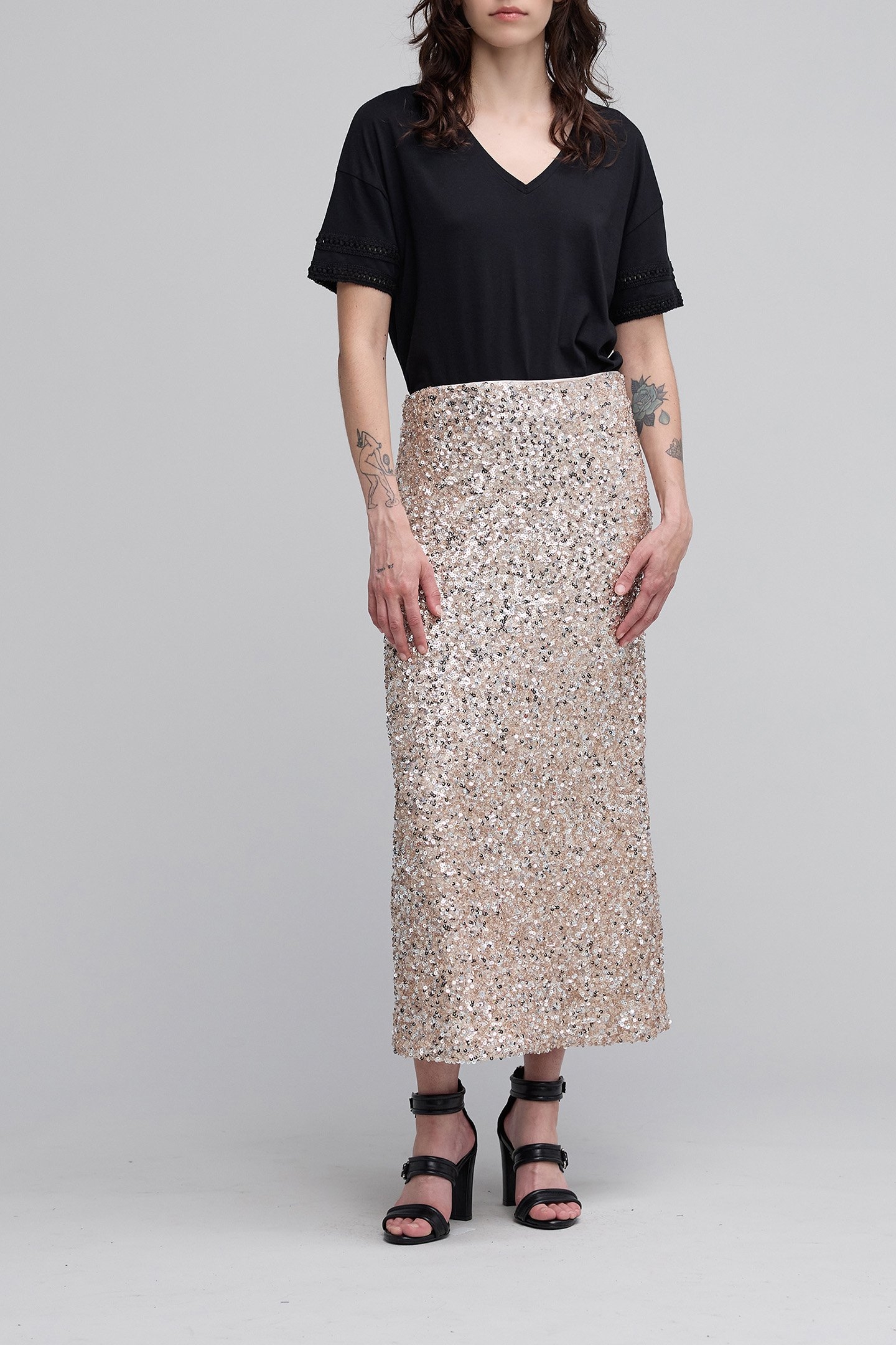 BLACK T-SHIRT WITH JEWEL COLLAR AND SLEEVES 3