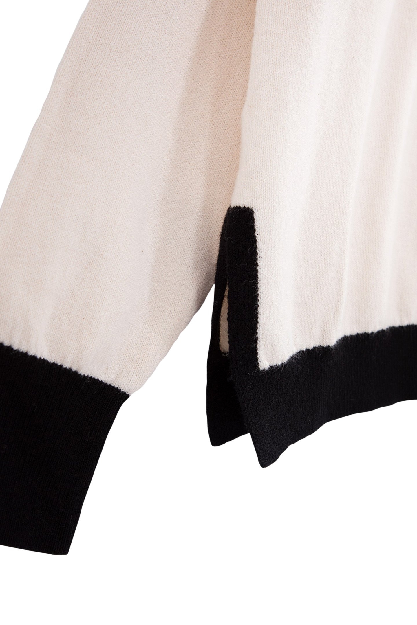 GIRLS’ ECRU KNIT SWEATER WITH BLACK EDGES 5