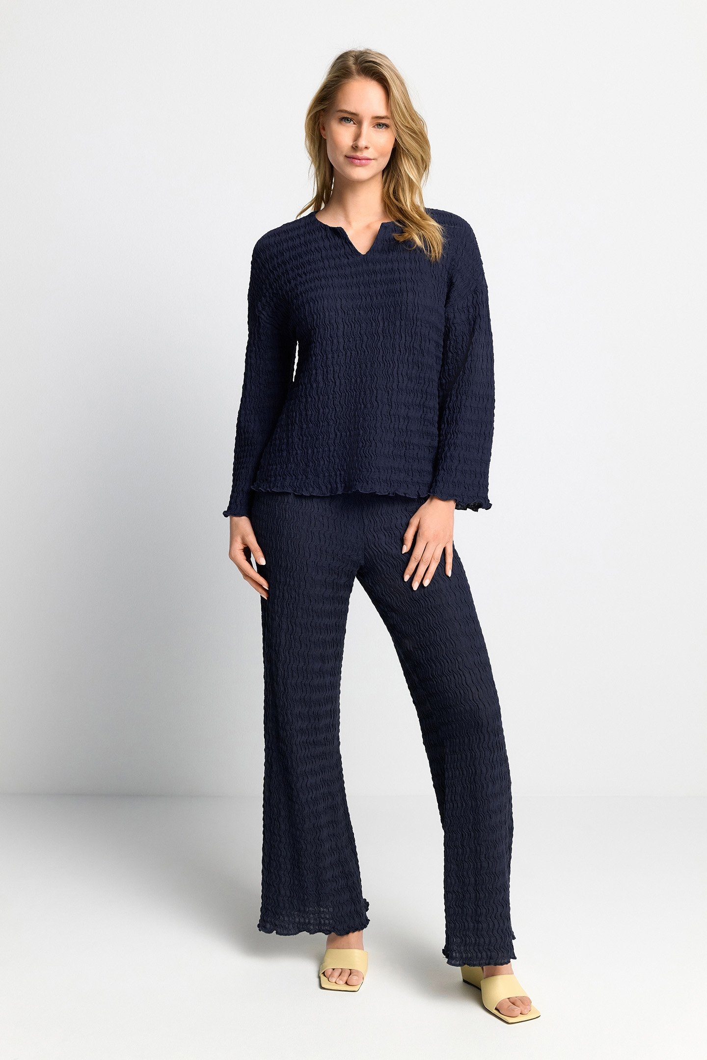 CRINKLED LONGSLEEVE MIDNIGHT BLUE 2