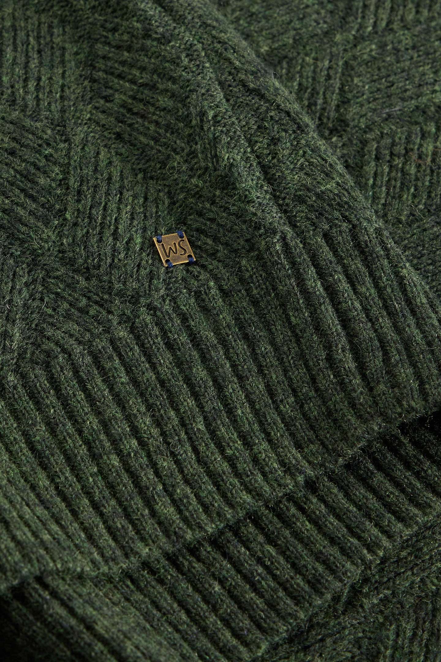 DIAMOND CREW NECK DARK GREEN 6