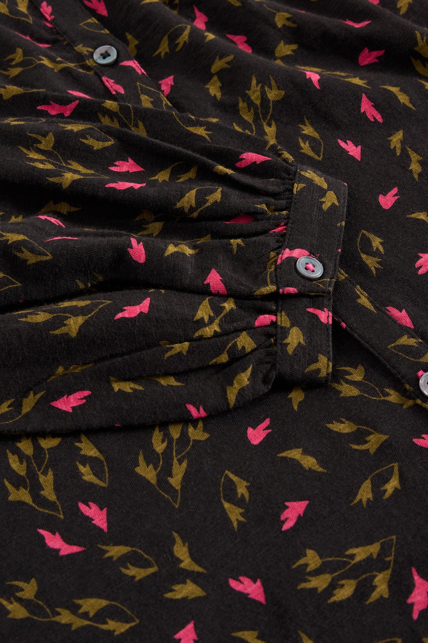 DANIELLA SHIRRED TOP BLACK PRINT 6