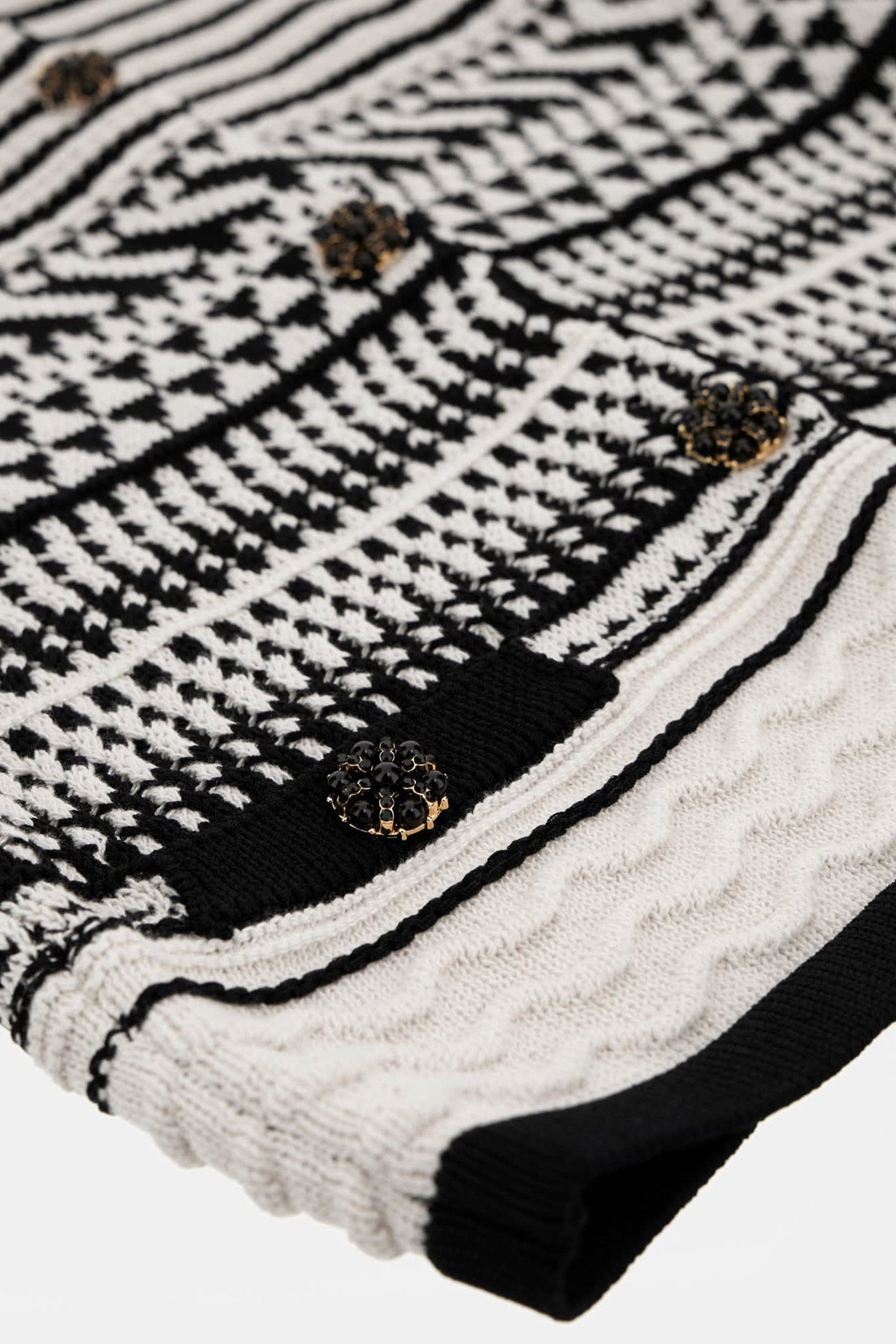 ARIANNA STITCHED CAR EGGSHELL AND BLACK 7