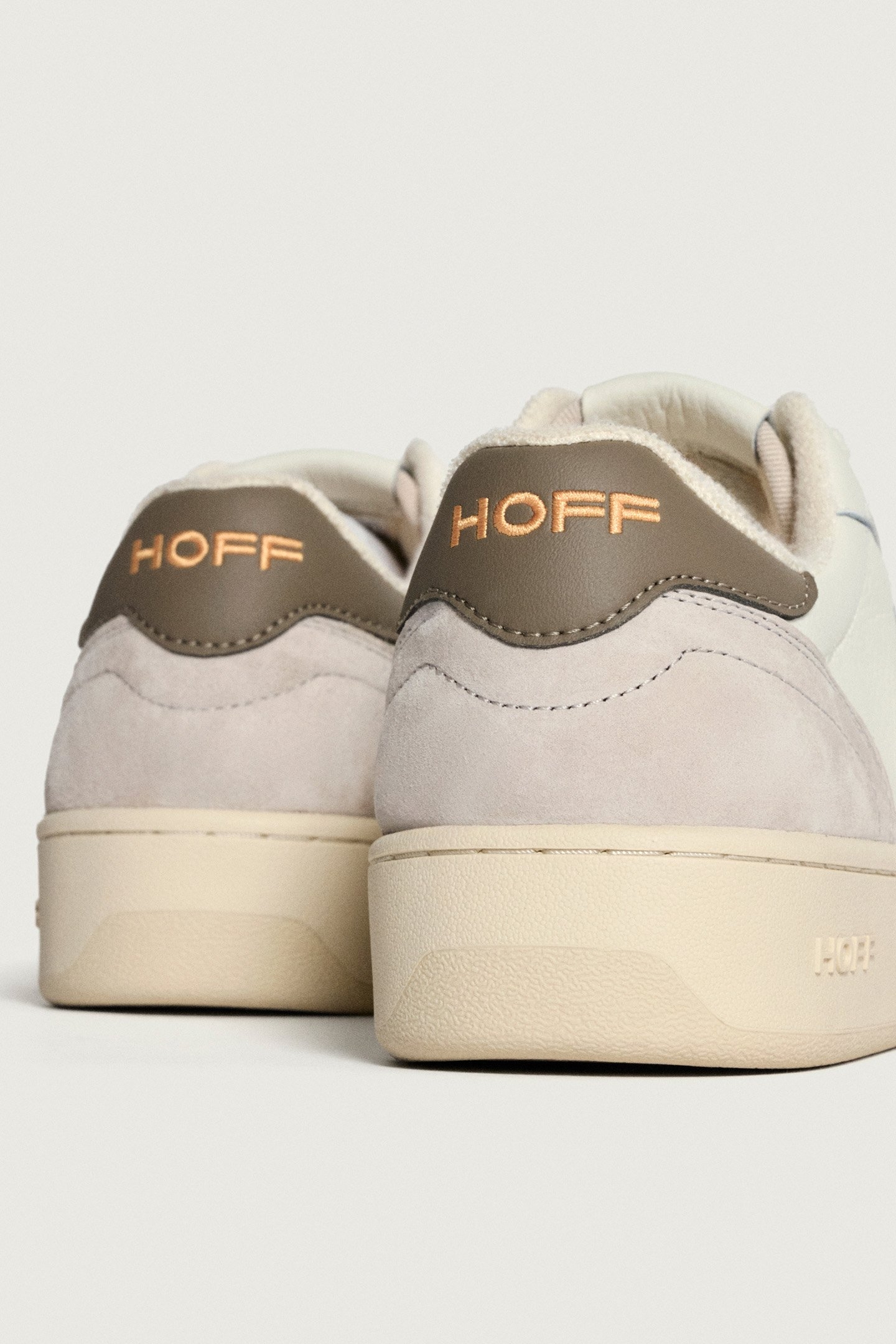 SNEAKERS TAUPE 4