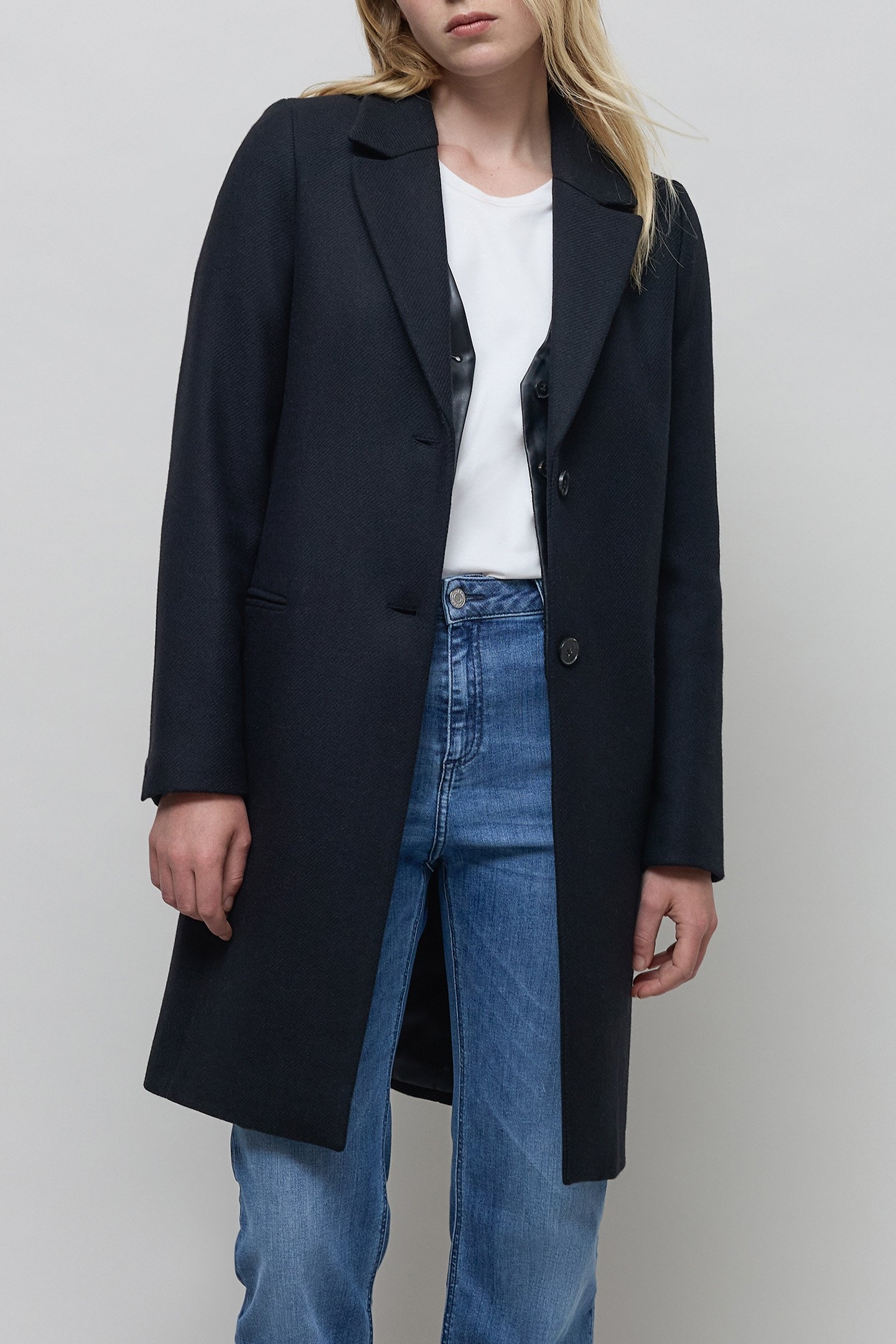 STRAIGHT BLACK COAT WITH ROCK VEST TRIM 1