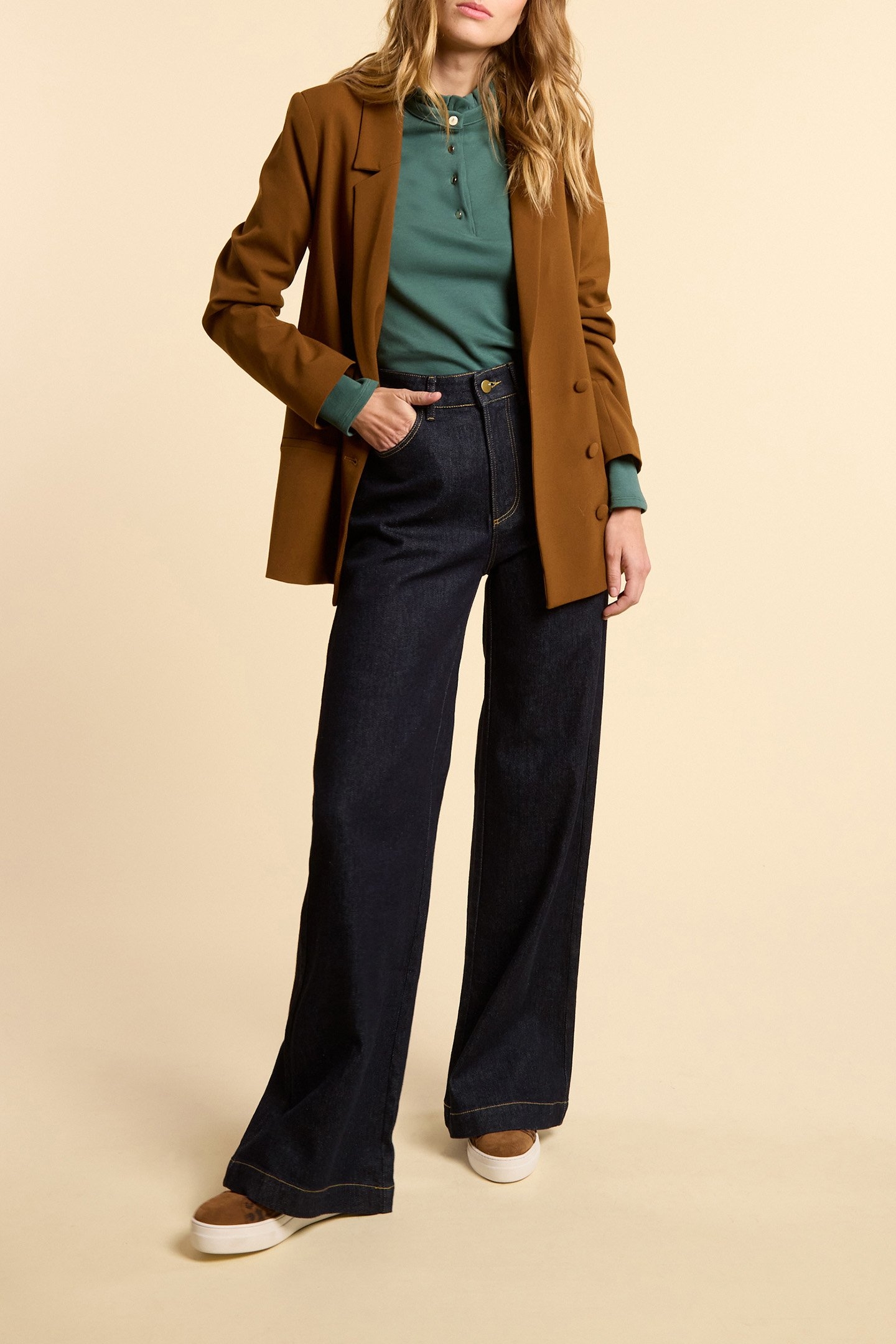 NIGHT GREEN KNIT T-SHIRT WITH RUFF COLLAR 3